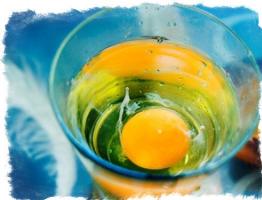 Обозначение яйца в стакане воды